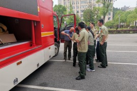 兩臺消防宣傳車交付湖北消防總隊